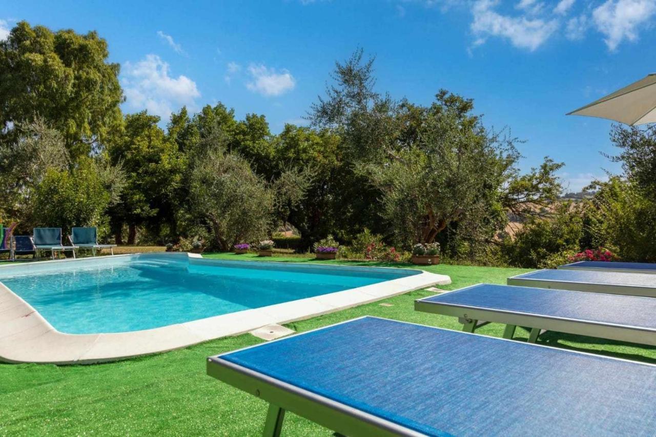 La Meriggia Agriturismo- Ampio Appartamento Con Terrazza Esclusiva Ancona Kültér fotó