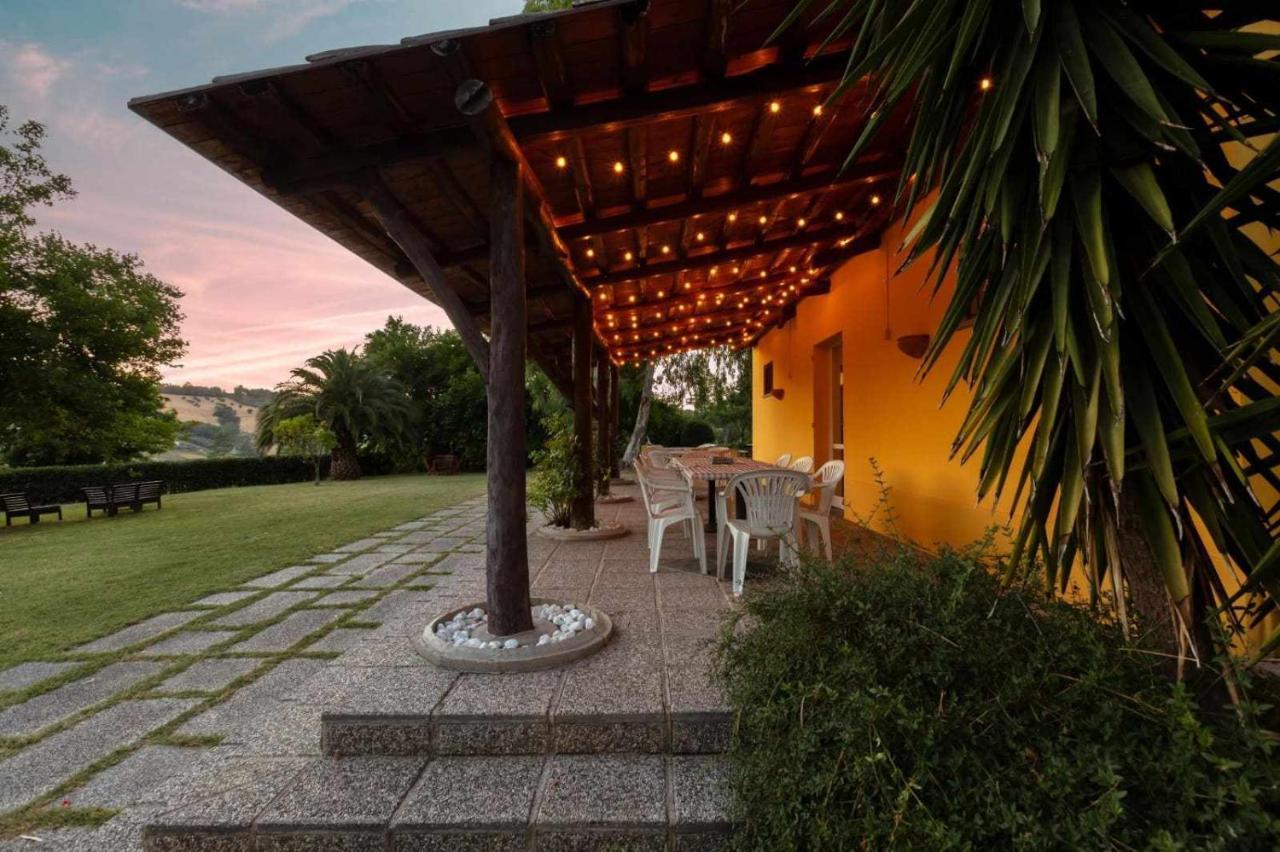 La Meriggia Agriturismo- Ampio Appartamento Con Terrazza Esclusiva Ancona Kültér fotó
